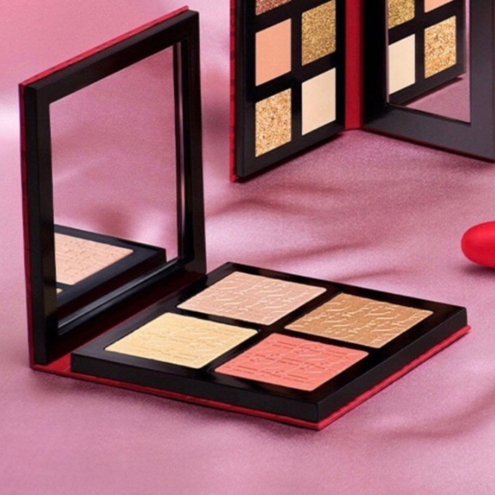 MAC x Rosalia R Picks Highlighter Palette